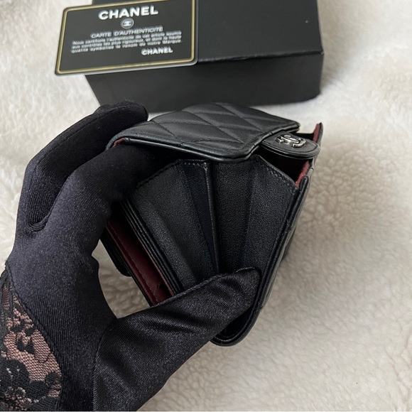Auth Chanel Classic Quilted Twin Face Flap Compact Wallet - Rare - Picture 9 of 16